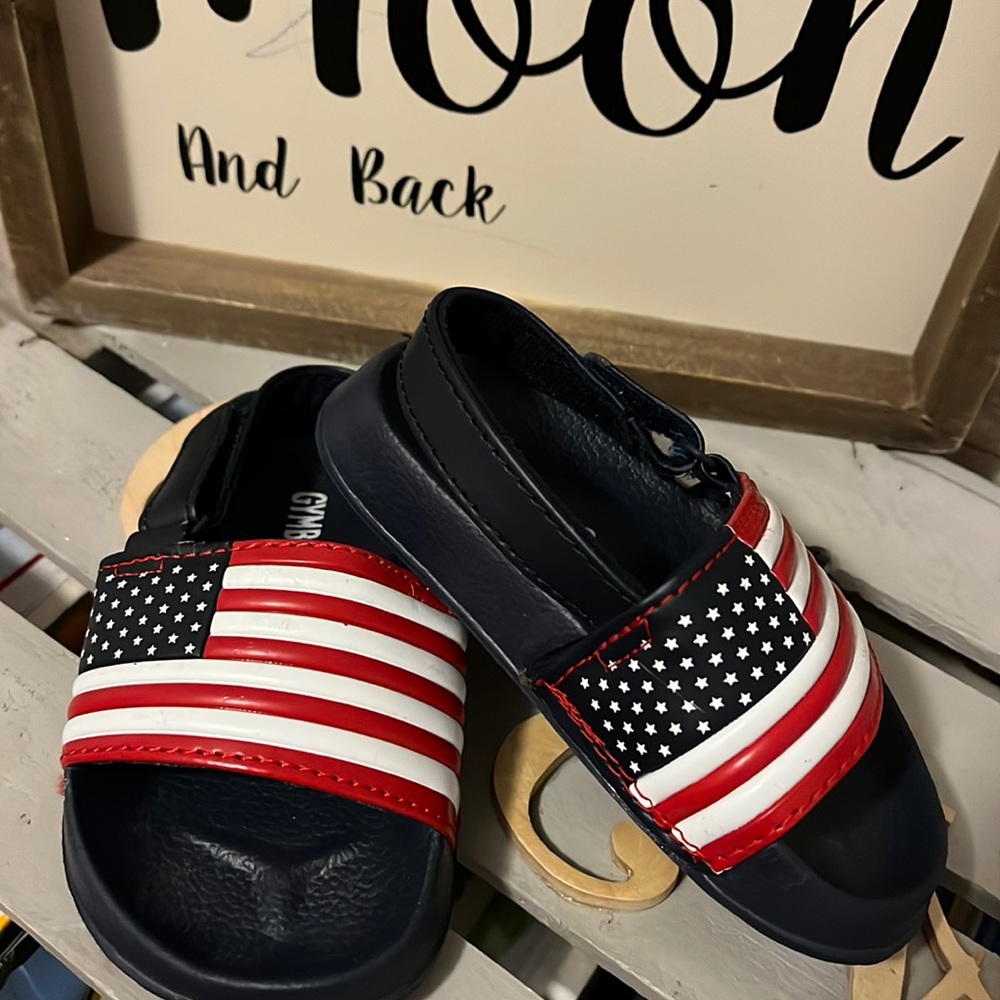 Baby boys USA Gymboree Slides size 6